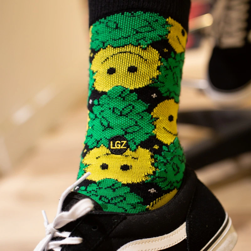 88102 LGZ Crew Sock Happy Buds model 01